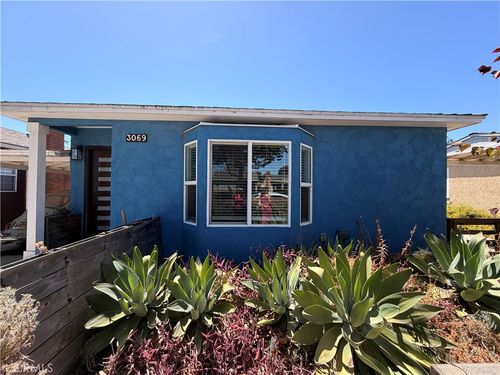 3069 Magnolia Ave, Long Beach, CA, 90806-1352 | Card Image