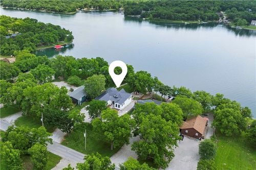 38 Lakeview Ln, Linn Valley, KS, 66040-5129 | Card Image