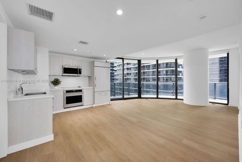apt-2101-45 Sw 9th St, Miami, FL, 33130-3899 | Card Image