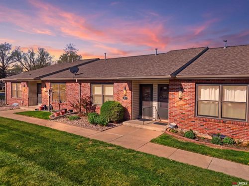 9-932 Carriage Way, Lincoln, NE, 68510 | Card Image