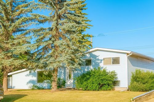 431 14 Street, Wainwright, AB, T9W1G4 | Card Image