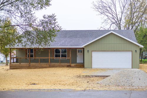 330 S Long Ave, Hartville, MO, 65667-8215 | Card Image