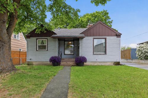 4215 N Maple St, Spokane, WA, 99205-1355 | Card Image