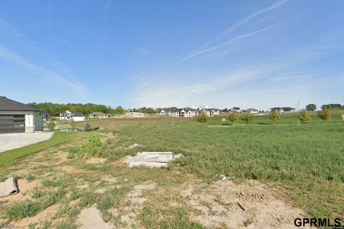 21062 Valley Cir, Elkhorn, NE, 68022-3483 | Card Image