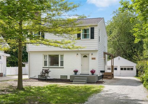 1476 Bryden Dr, Akron, OH, 44313-6555 | Card Image