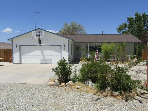 2 Pelham Ct, Yerington, NV, 89447-8770 | Card Image