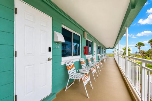 32-11730 Gulf Blvd, Treasure Island, FL, 33706-5118 | Card Image