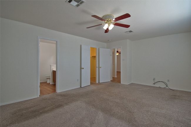 115 Remington Dr, House other with 4 bedrooms, 3 bathrooms and 4 parking in Kyle TX | Image 16