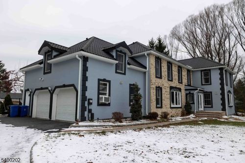 23 Deire Dr, Sparta, NJ, 07871-1135 | Card Image