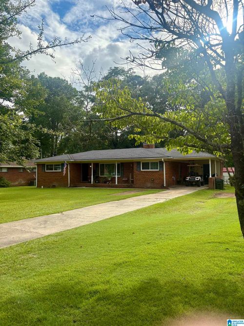 803 3rd St N, Clanton, AL, 35045-2203 | Card Image