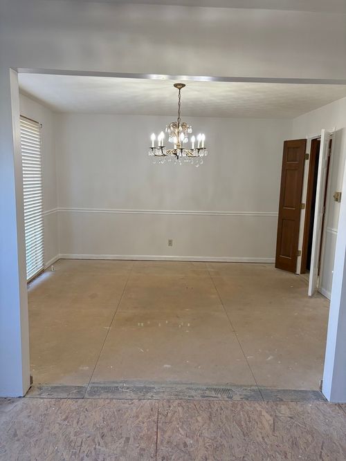 707 E Boulevard St, Marion, IL, 62959-3305 | Card Image