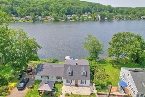 160 Lake Plymouth Blvd, Plymouth, CT, 06782-2519 | Card Image
