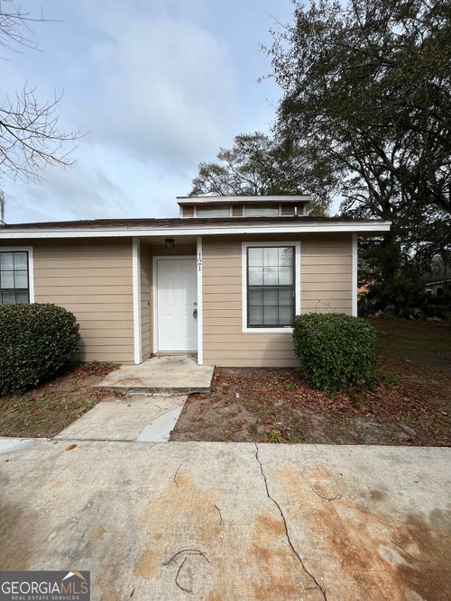 121 Admirals Walk Dr, Saint Marys, GA, 31558-4511 | Card Image