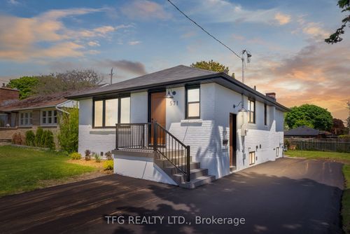 571 Stevenson Rd N, Oshawa, ON, L1J5N9 | Card Image
