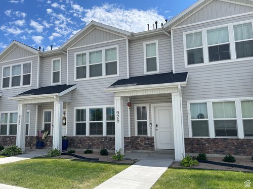 925 W 1000 N, Tremonton, UT, 84337-2433 | Card Image