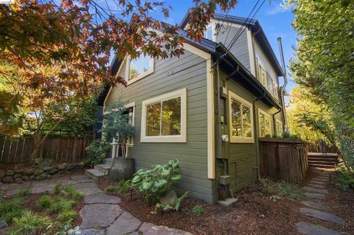 6145 Fremont St, Oakland, CA, 94608-2669 | Card Image