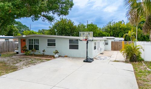 3731 Papai Dr, Sarasota, FL, 34232-5547 | Card Image