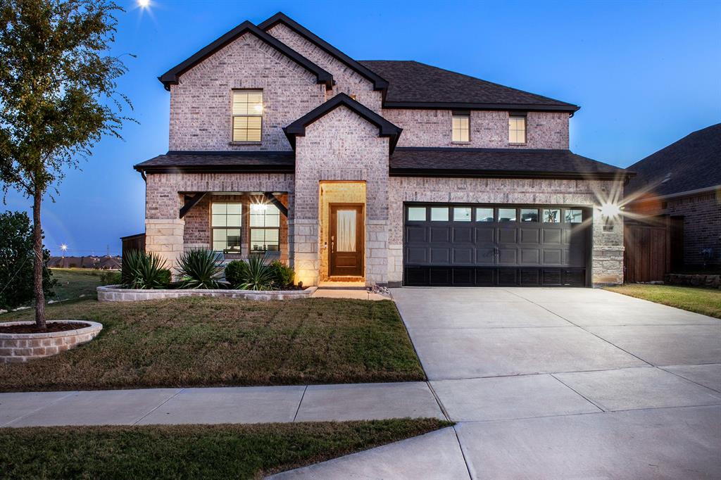 Trail Ridge Dr, Benbrook, TX 76126