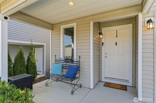 7142 42nd Pl Ne, Marysville, WA, 98270-7116 | Card Image