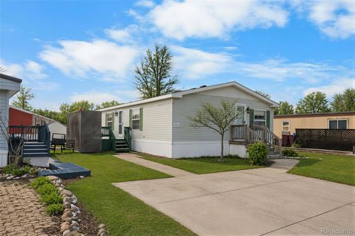 5317 Bart Dr, Casco, MI, 48064-4642 | Card Image
