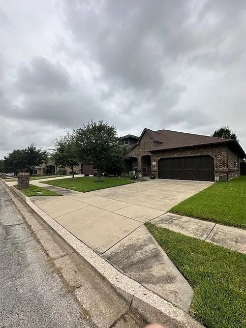 5716 Ridgerock Rd, Fort Worth, TX, 76132-2547 | Card Image