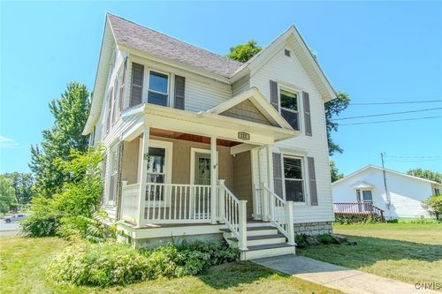 122 Grove St, Dexter, NY, 13634-3162 | Card Image