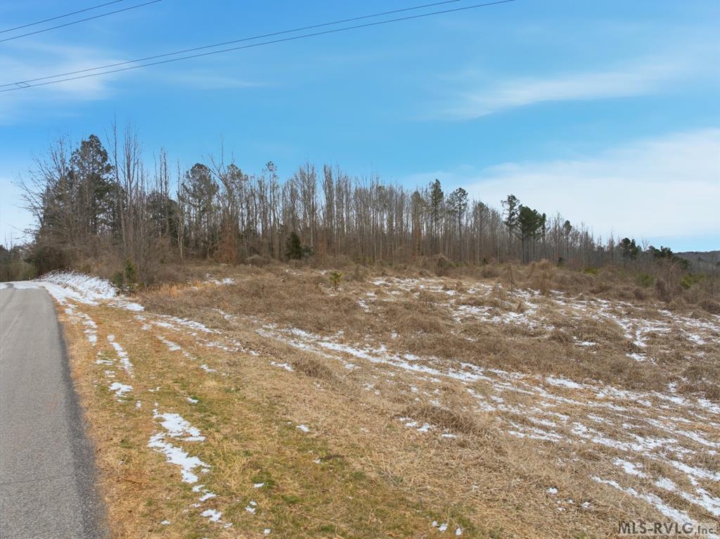 Land in Brodnax 5