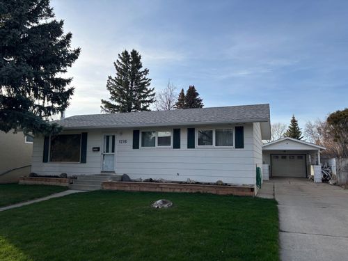 1216 Lakemount Boulevard S, Lethbridge, AB, T1K3K1 | Card Image