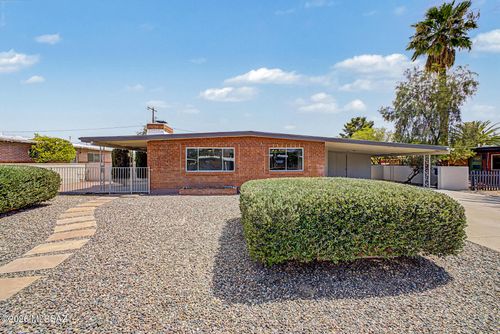 5842 E North Street, Tucson, AZ, 85712 | Card Image