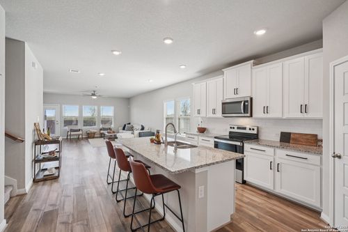 3311 Junction Bay, Converse, TX, 78109-0648 | Card Image