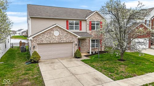 11110 Long Lake Ln, Fishers, IN, 46037-4492 | Card Image
