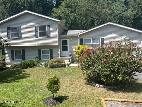 66 Bear Brook Rd, Princeton, NJ, 08540-6246 | Card Image