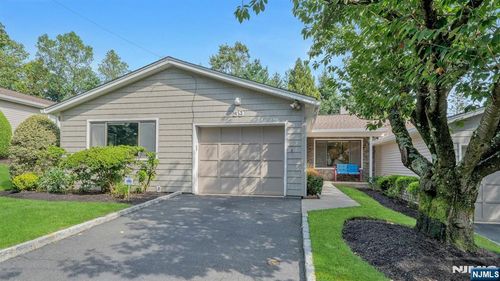 59 Glenview Dr, West Orange, NJ, 07052-1011 | Card Image