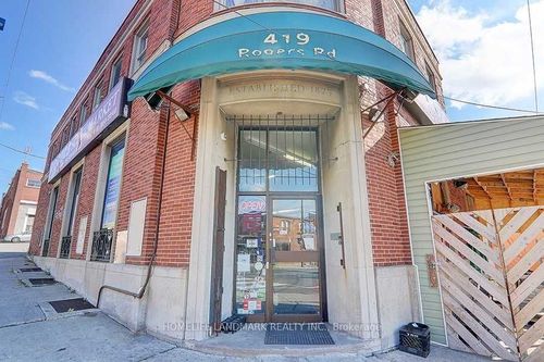 419 Rogers Rd, York, ON, M6M4Z8 | Card Image