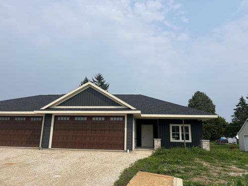 1915 Paul Road, Manitowoc, WI, 54220 | Card Image