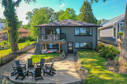 23876 S Shore Dr, Edwardsburg, MI, 49112-9563 | Card Image