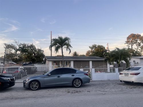 3115 Nw 86th St, Miami, FL, 33147-4061 | Card Image