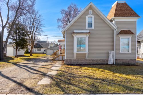 130 E Ogden St, CAPRON, IL, 61012-8709 | Card Image
