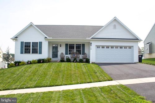 110 Creekside Dr, NEW PROVIDENCE, PA, 17560-9015 | Card Image