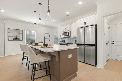 546 Feldspar Way, Lawrenceville, GA, 30043 | Card Image