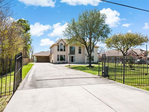 5631 Brookfield Dr, Houston, TX, 77085-3803 | Card Image