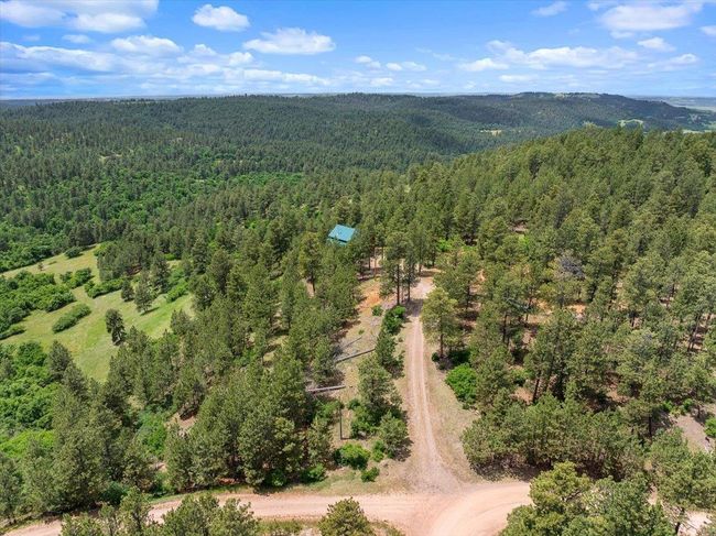 5 Loop Rd, House other with 4 bedrooms, 3 bathrooms and null parking in Devils Tower WY | Image 28