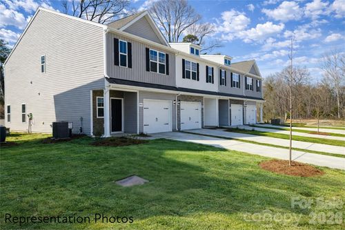 4743 Muskogee Dr, Charlotte, NC, 28212 | Card Image