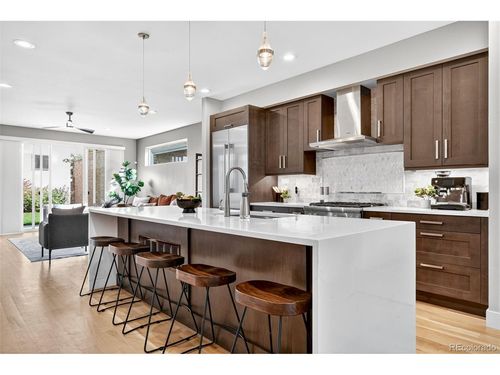 328 S Humboldt St, Denver, CO, 80209-2520 | Card Image