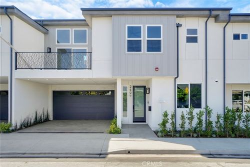 2409 Perkins Ln, Redondo Beach, CA, 90278-2616 | Card Image