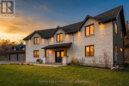 1033 Kona Crescent, Frontenac (Frontenac South), ON, K0H0A9 | Card Image