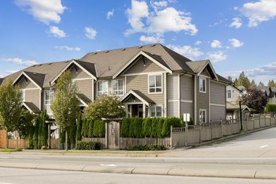 11189 240 St, Home with 5 bedrooms, 3 bathrooms and 5 parking in Maple Ridge BC | Image 2