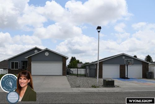 204 22nd St, Wheatland, WY, 82201-3010 | Card Image