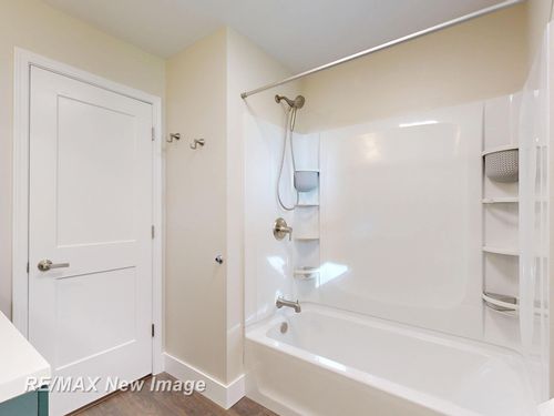 5885 Mcgrandy Rd, Bridgeport, MI, 48722-9779 | Card Image