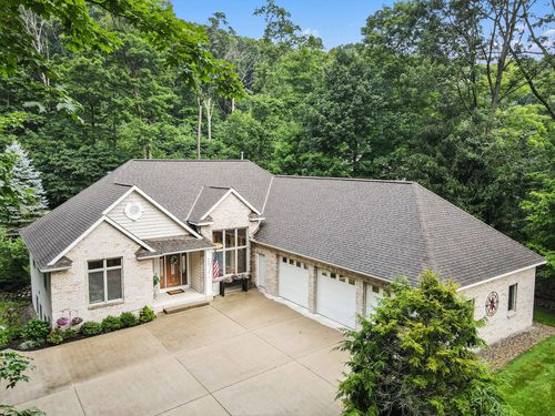 6607 Timber Cv, West Olive, MI, 49460-8620 | Card Image